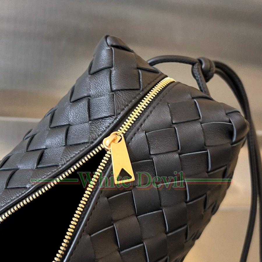 하얀악마 레플리카 보테가 카메라백 (9).jpg