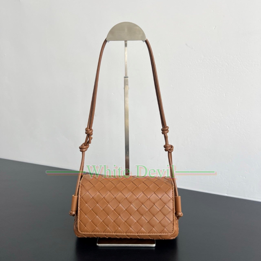 하얀악마 레플리카 보테가 노뚜르 (1).jpg