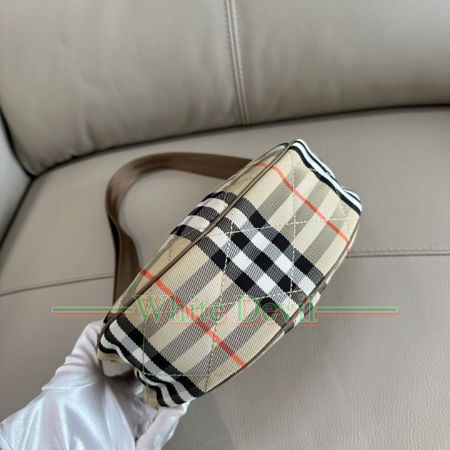 하얀악마 레플리카 버버리 크로스백 (8).jpg