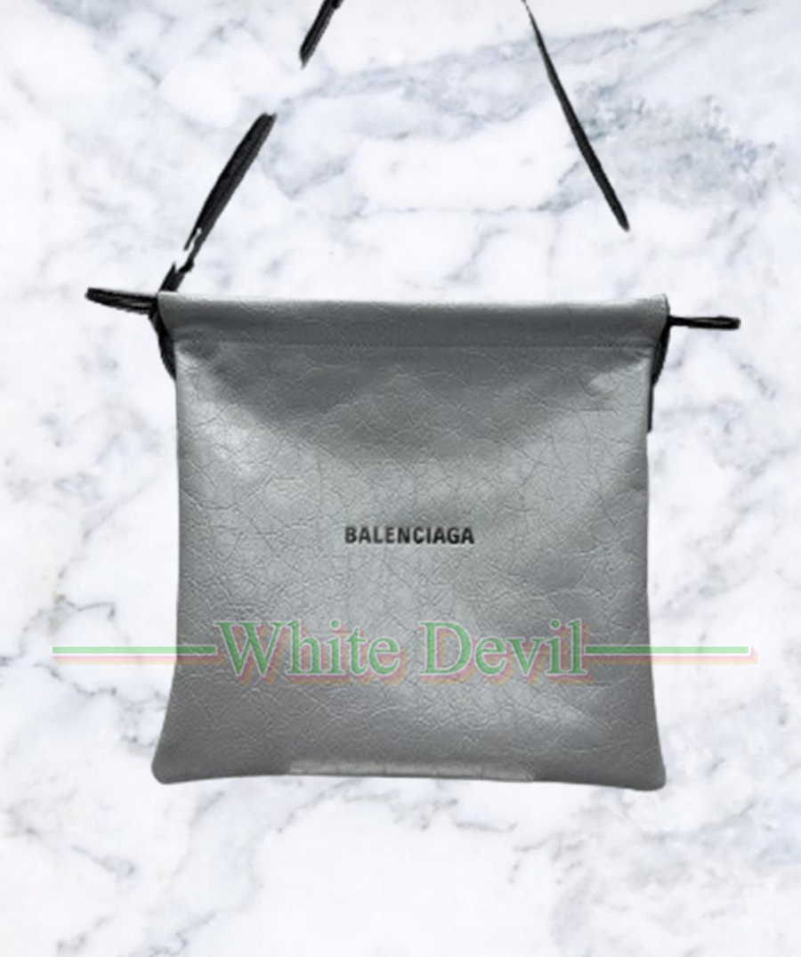하얀악마 레플리카 발렌시아가 더스트백 (10).jpg