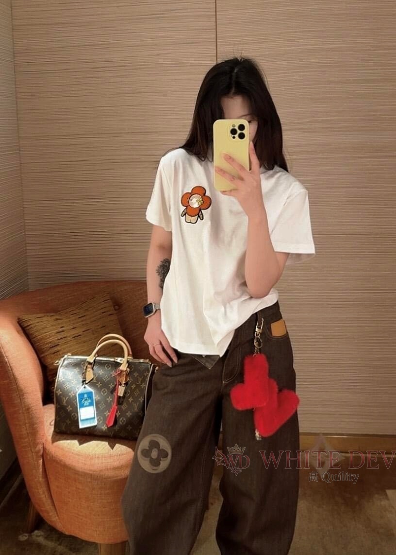 하얀악마 레플리카 루이 반팔 (2).jpg