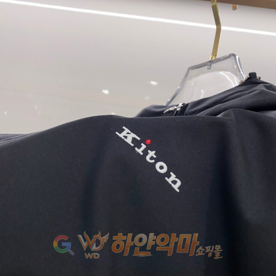하얀악마 이미테이션 키톤 점퍼 (9).jpg