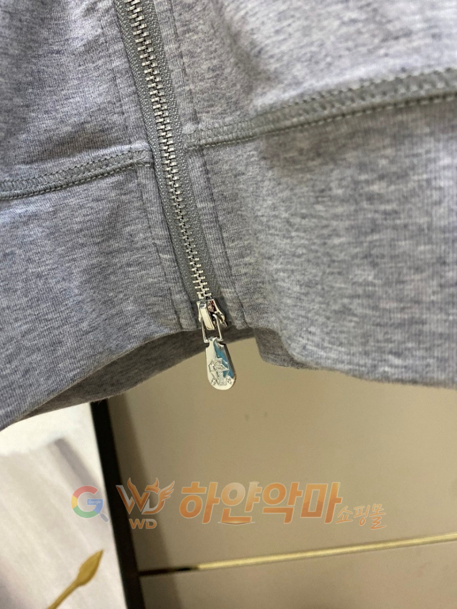 하얀악마 이미테이션 쿠치넬리 투피스 (6).jpg