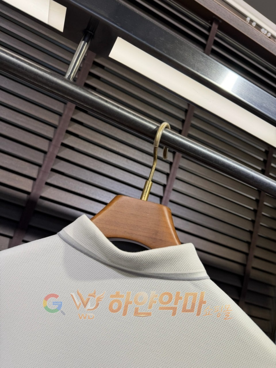 하얀악마 이미테이션 디올 반팔 (13).jpg