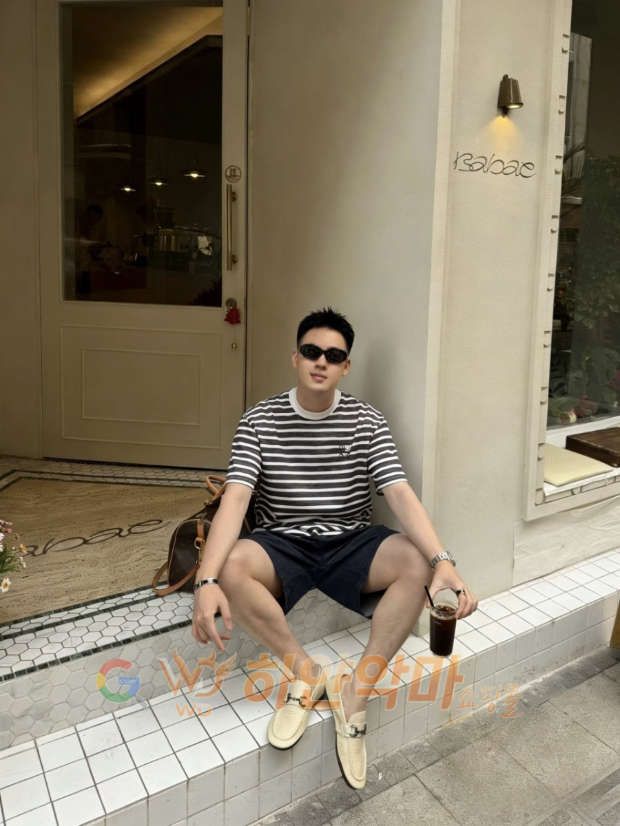하얀악마 이미테이션 로에베 반팔 (3).jpg