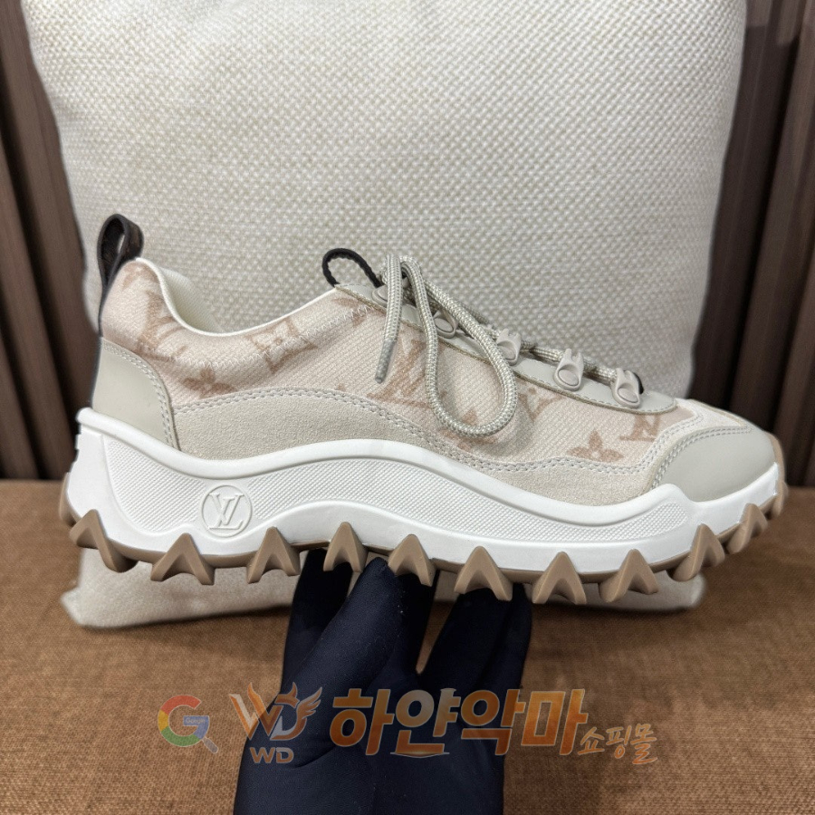 하얀악마 이미테이션 루이비통 운동화 (11).jpg