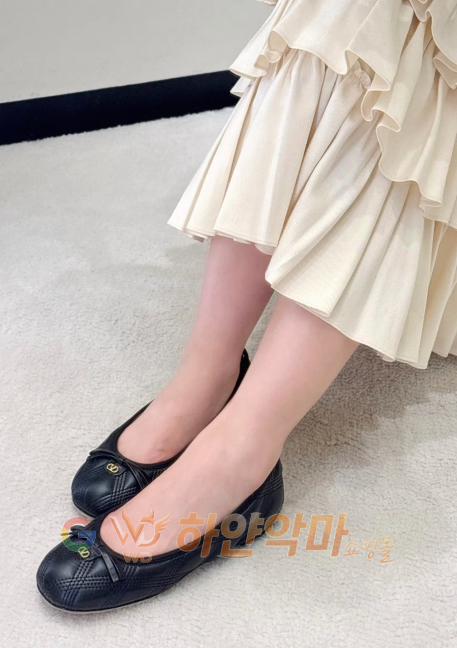 하얀악마 이미테이션 발렌티노 플랫슈즈 (2).jpg