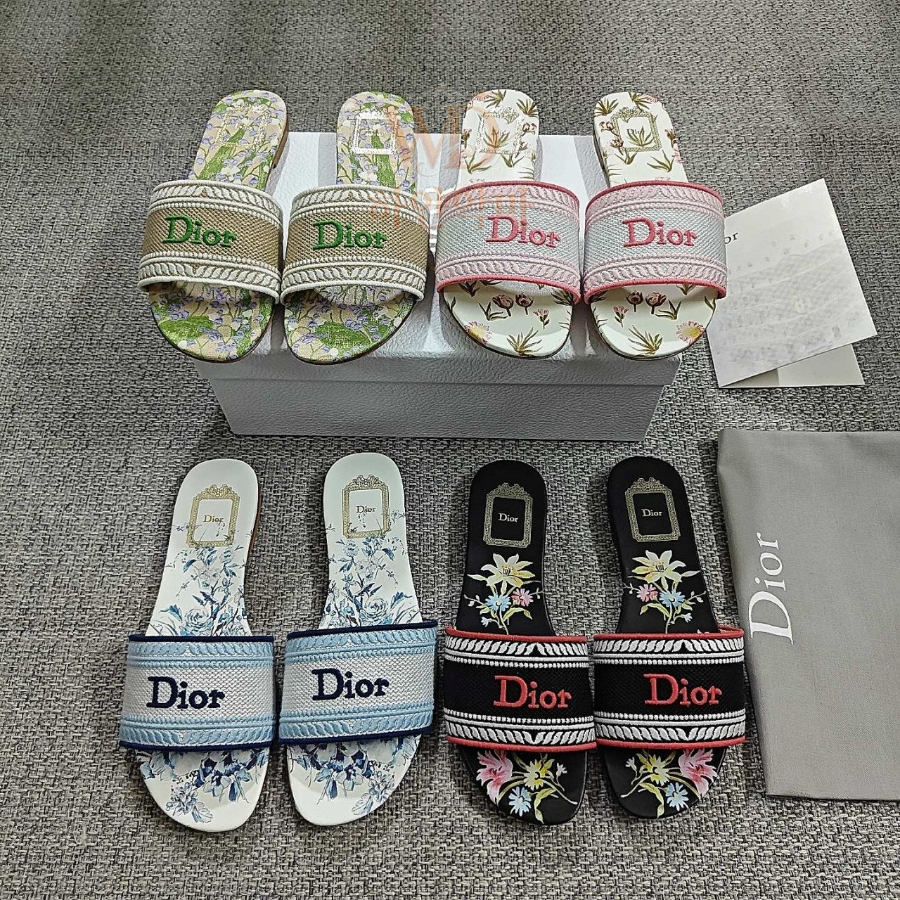 디올 신상 슬리퍼 자수 이미테이션 추천 (1).jpg
