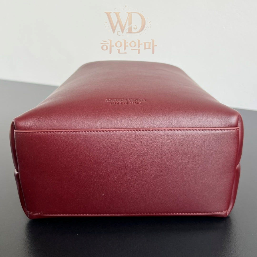 보테가베네타 버킷백 레플리카 추천 (5).jpg