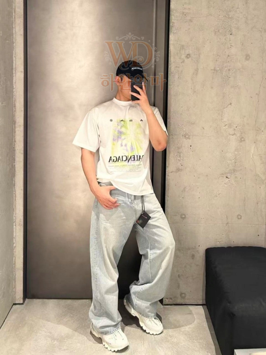 발렌시아가-레플리카-반팔티-1.jpg