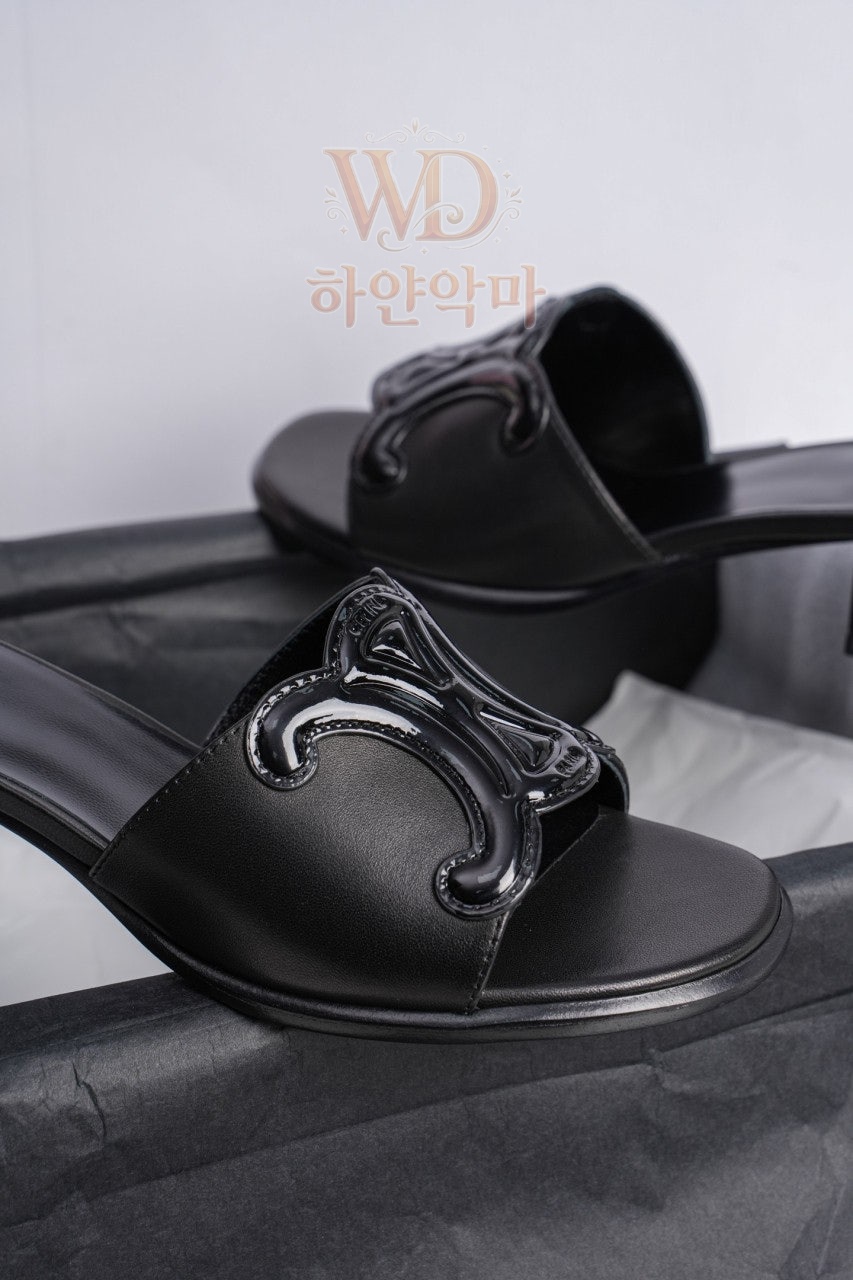 셀린느-레플리카-여성-슬리퍼-10.jpg
