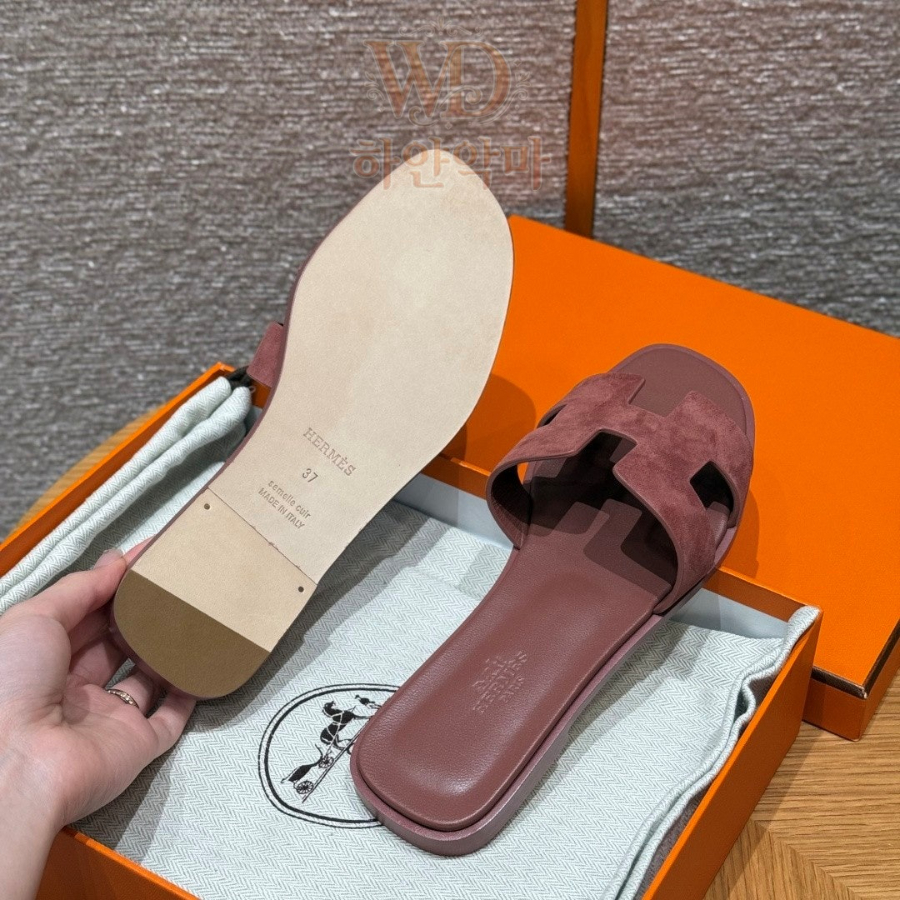 에르메스-이미테이션-오란-슬리퍼-11.jpg