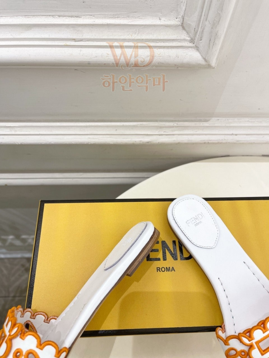 펜디-레플리카-추천-여자-슬리퍼-16.jpg