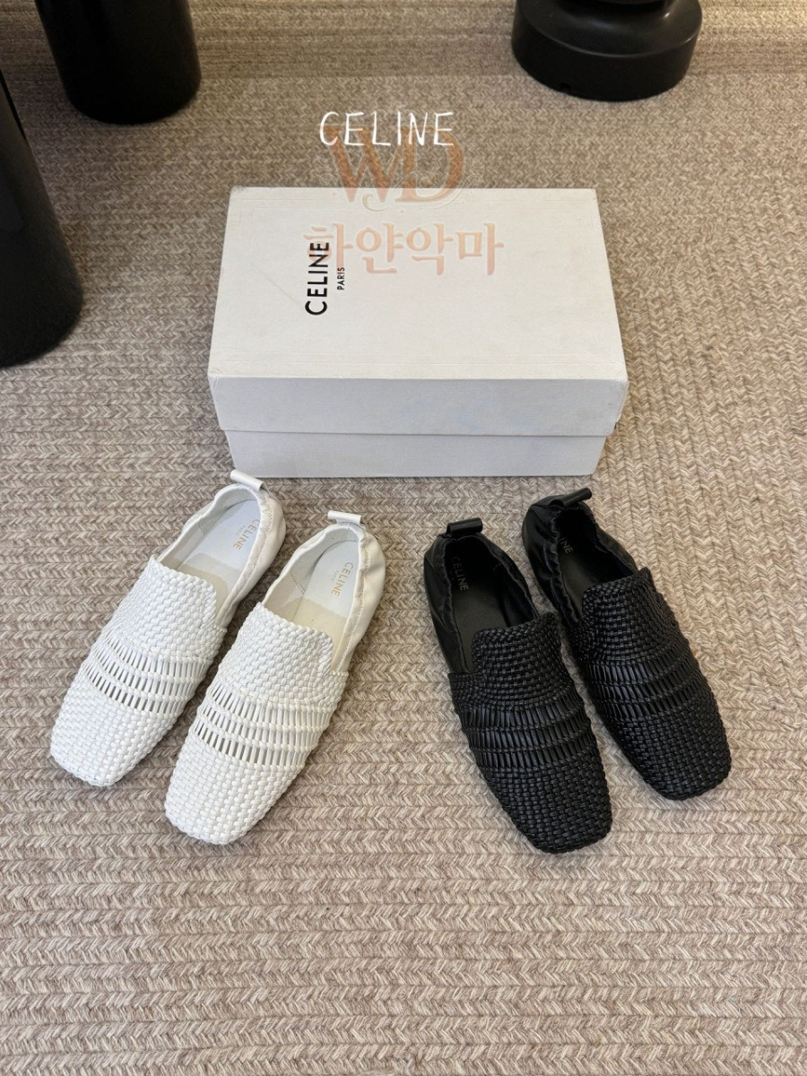 셀린느-레플리카-추천-여자로퍼-1.jpg