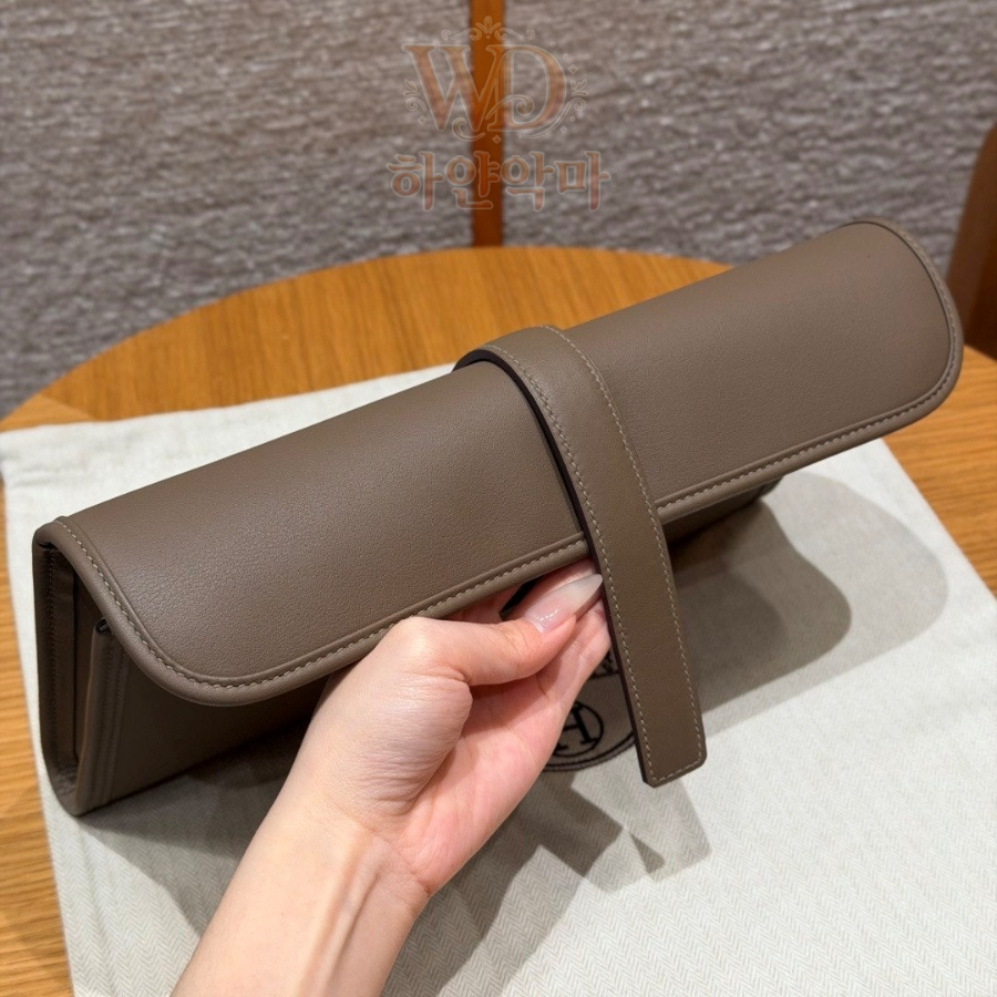 에르메스-지제-엘란-11.jpg