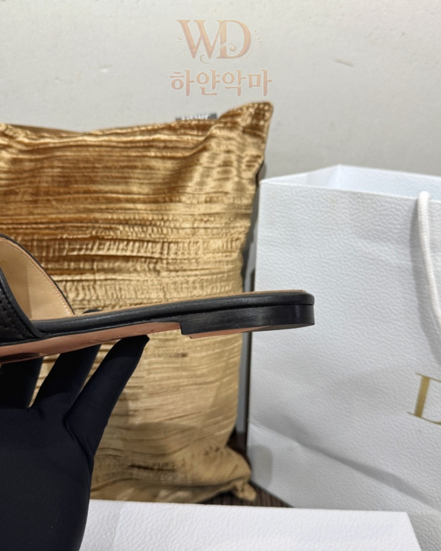 디올-슬리퍼-추천-18.jpg
