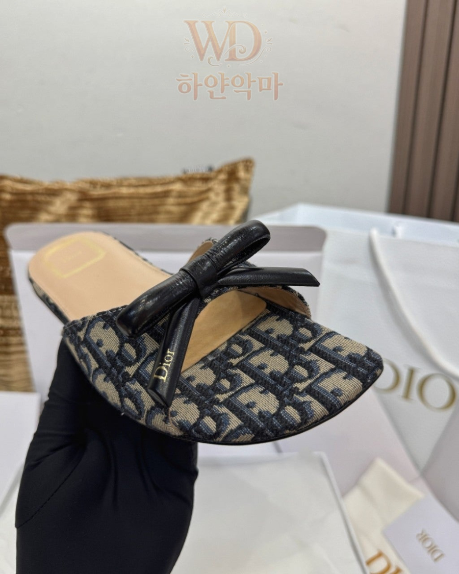 디올-보우-슬리퍼-11.jpg