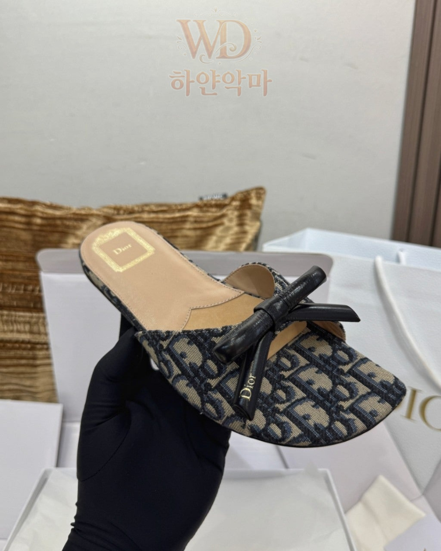 디올-보우-슬리퍼-10.jpg