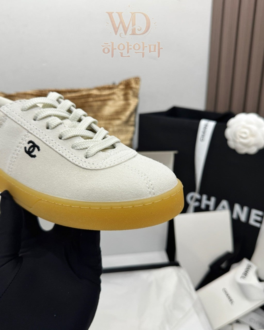 샤넬-트레이닝화-추천-11.jpg