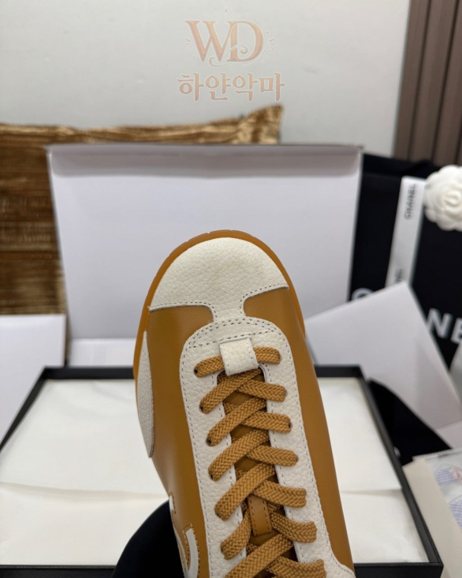 샤넬-클로그-운동화-12.jpg