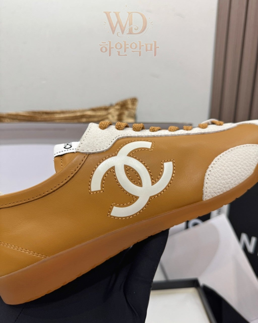 샤넬-클로그-운동화-13.jpg