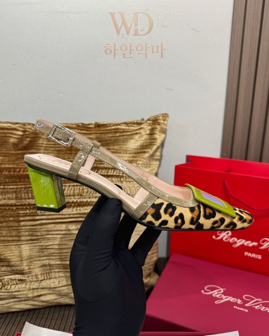 로저비비에-통급-스퀘어-샌들-9.jpg