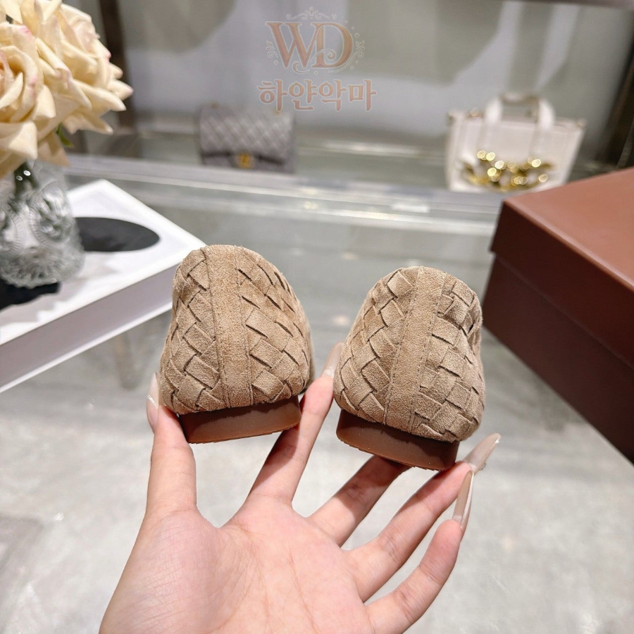 보테가-플랫슈즈-명품-추천-10.jpg