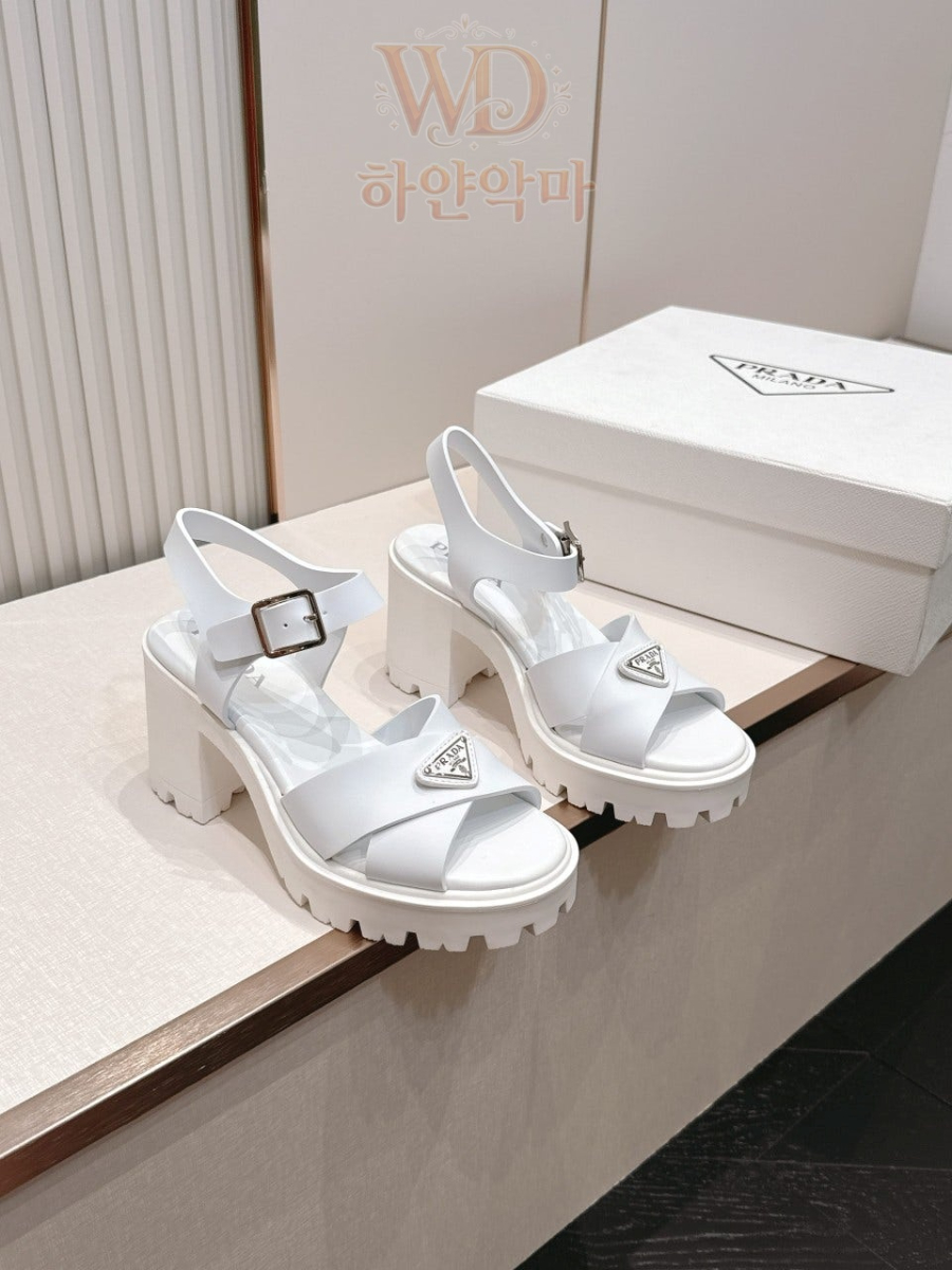 프라다-명품-로마샌들-추천-2.jpg