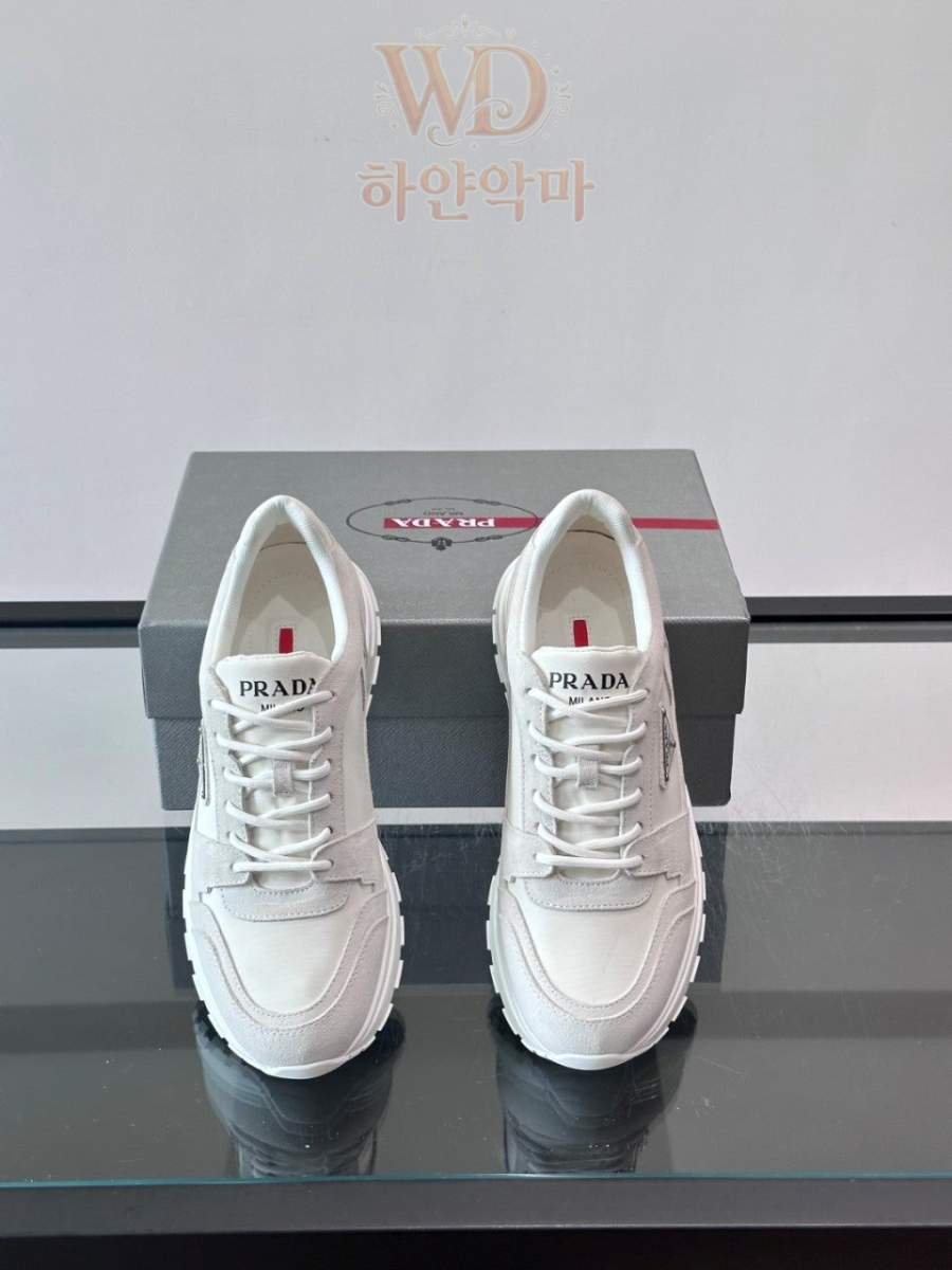 프라다-운동화-명품-10.jpg