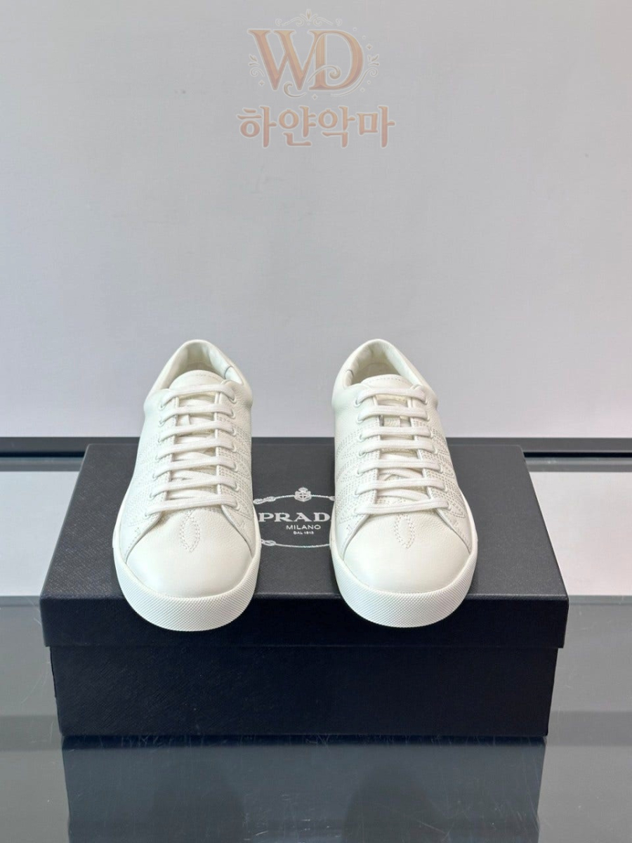 프라다-운동화-명품-6.jpg