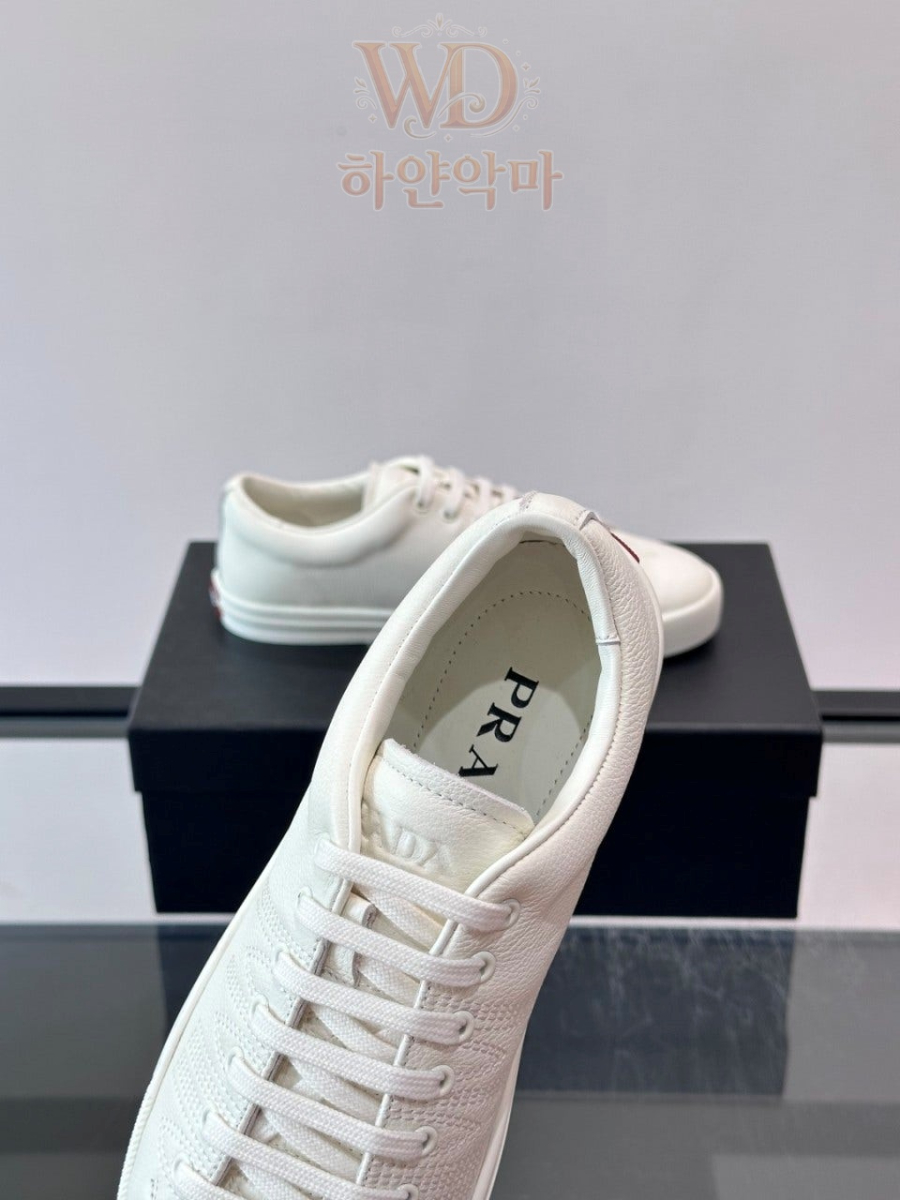 프라다-운동화-명품-11.jpg