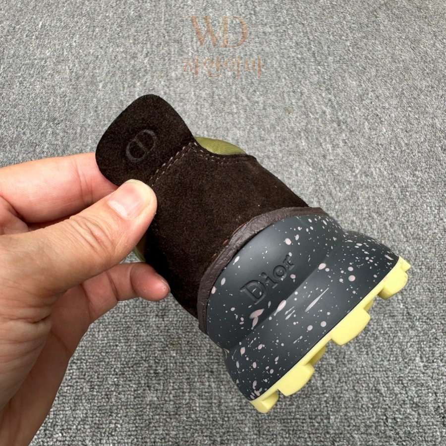 디올-스웨어-운동화-추천-14.jpg
