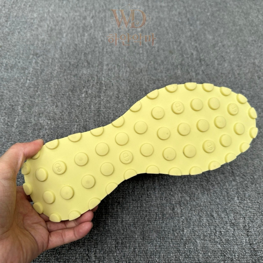 디올-스웨어-운동화-추천-15.jpg