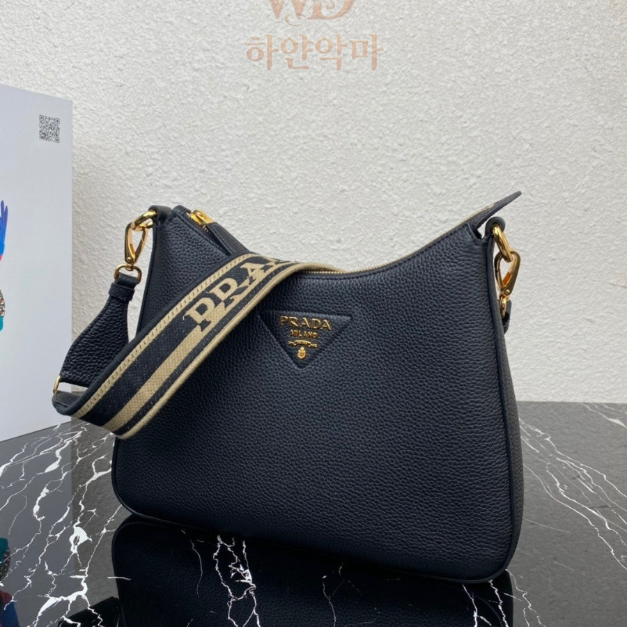프라다-숄더백-명품-7.jpg