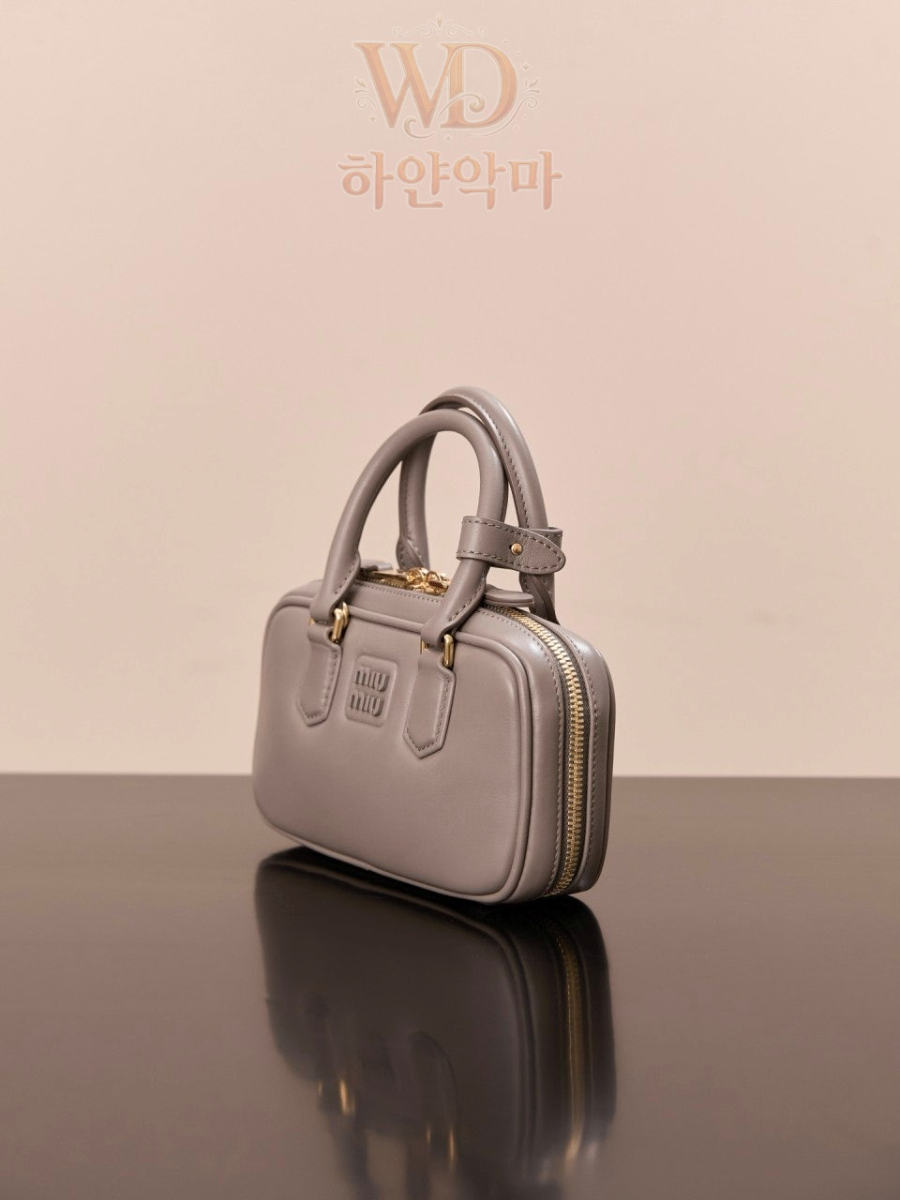 미우미우-아르카디-가방추천-4.jpg