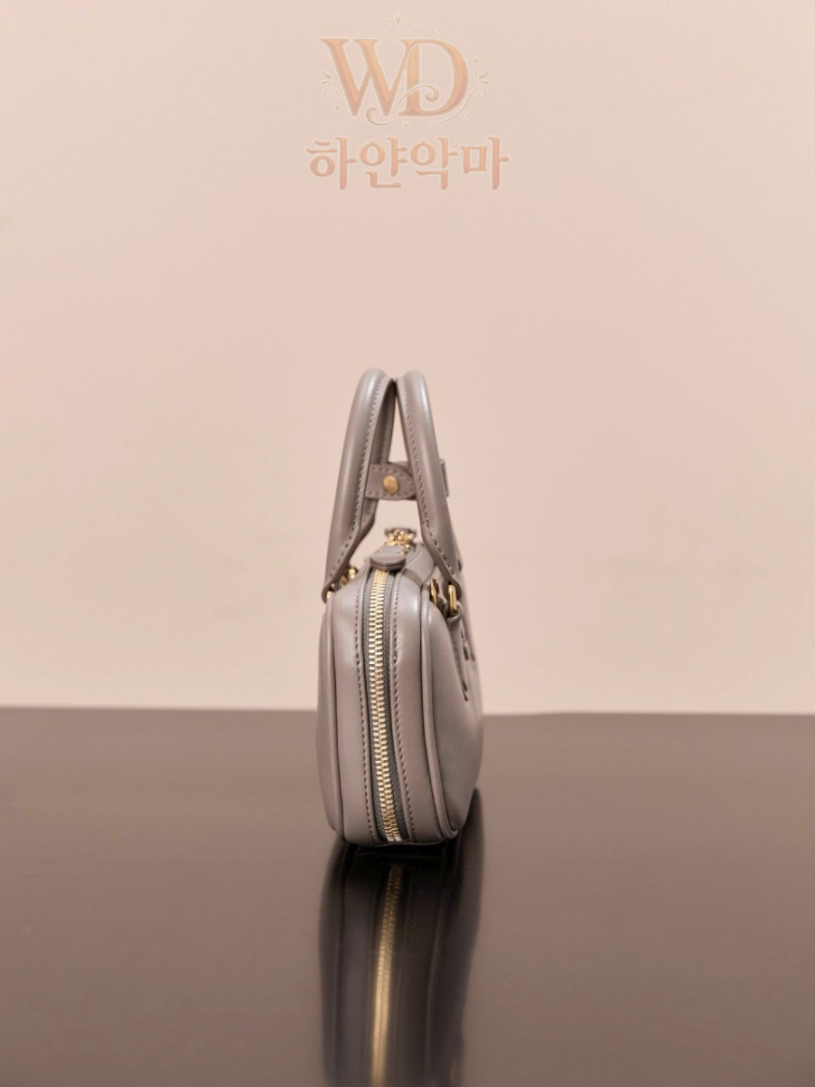 미우미우-아르카디-가방추천-7.jpg