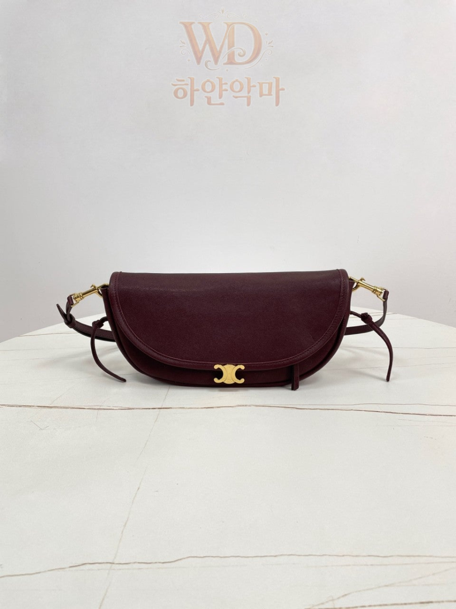셀린느-하프문-가방추천-1.jpg
