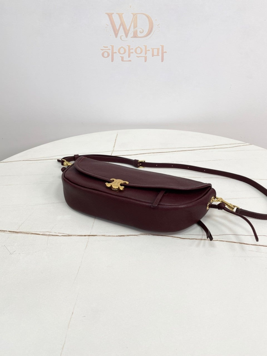 셀린느-하프문-가방추천-5.jpg
