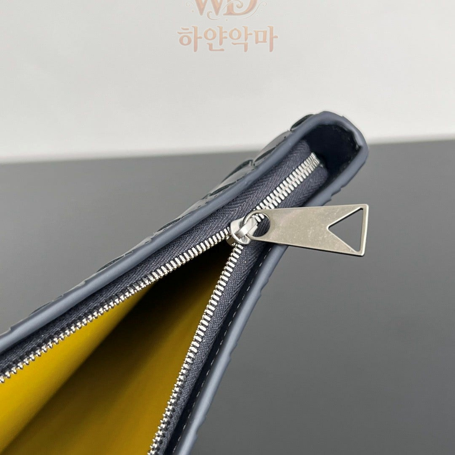 보테가-클러치백-추천-7.jpg