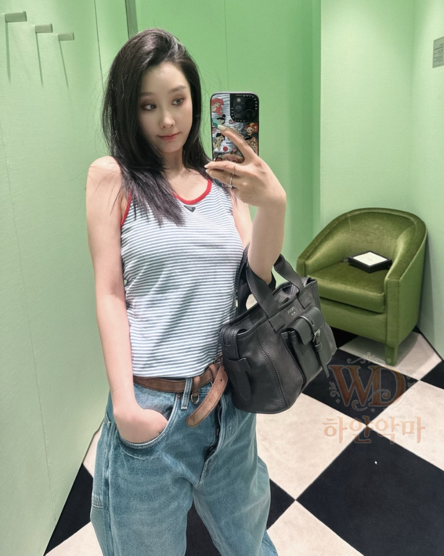 프라다-명품-나시-1.jpg