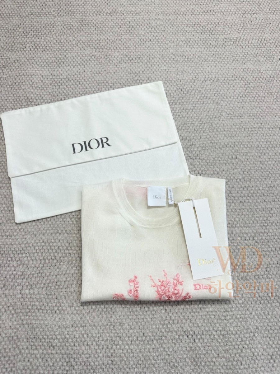 디올-명품반팔니트-추천-6.jpg