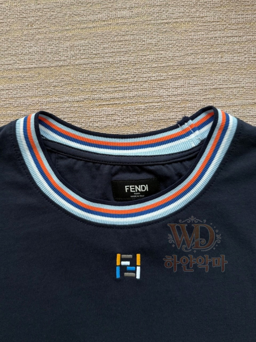 2026펜디신상-반팔티셔츠-15.jpg