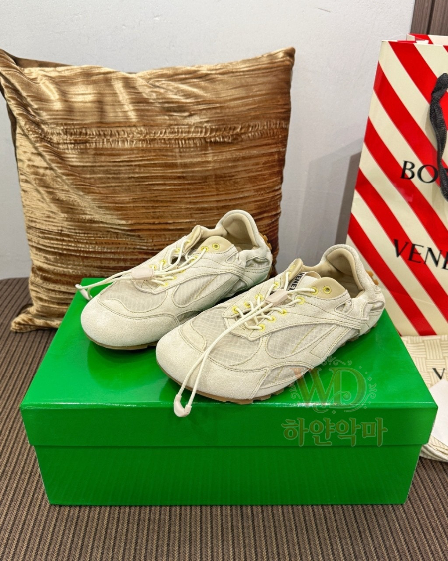 보테가베네타신상-여자운동화-7.jpg