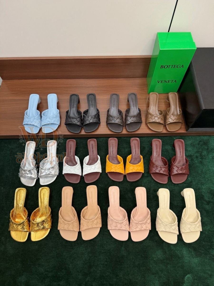 보테가베네타슬리퍼-하얀악마-1.jpg