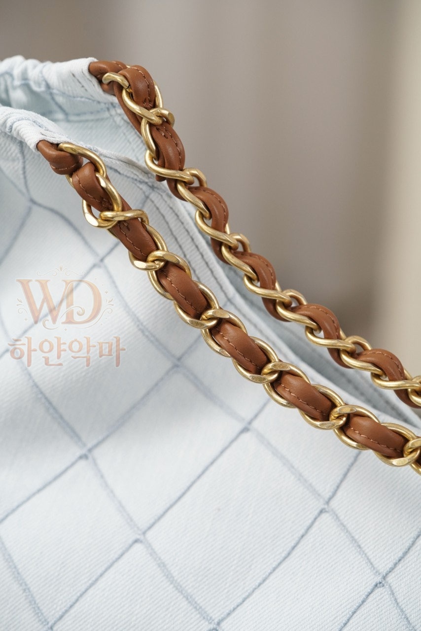 샤넬2026코코비치쇼핑백-하얀악마-AS6191-18.jpg