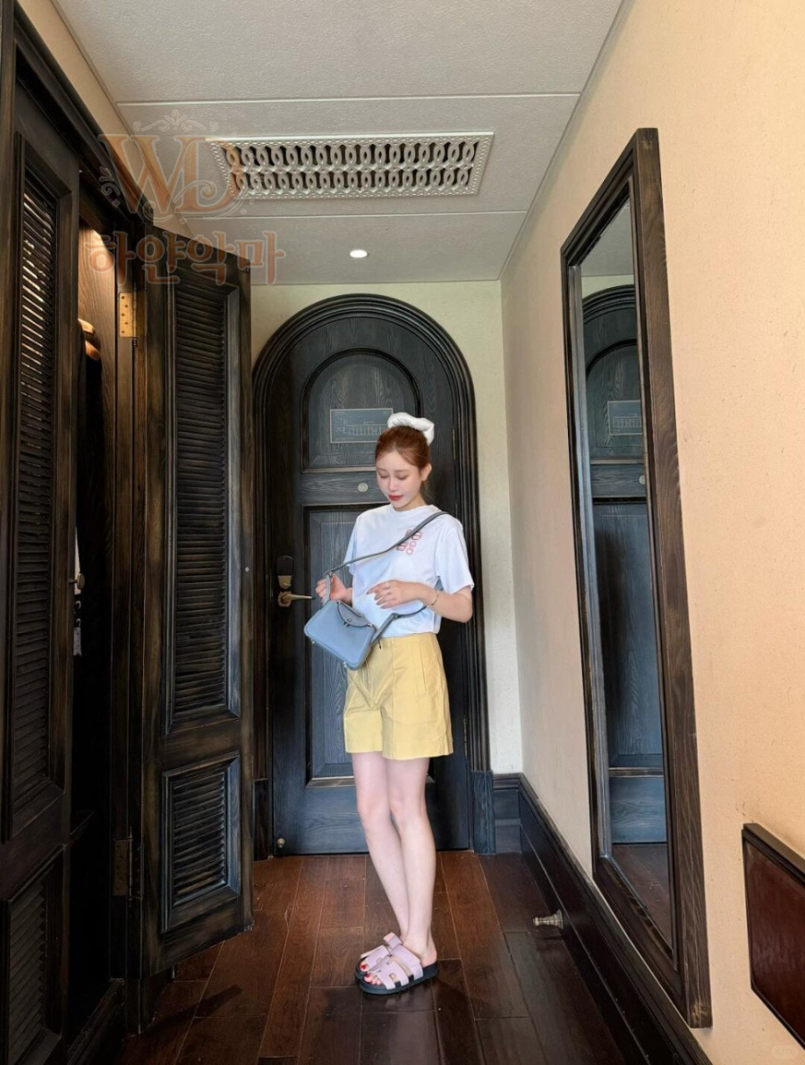 에르메스신상티셔츠-하얀악마-1.jpg