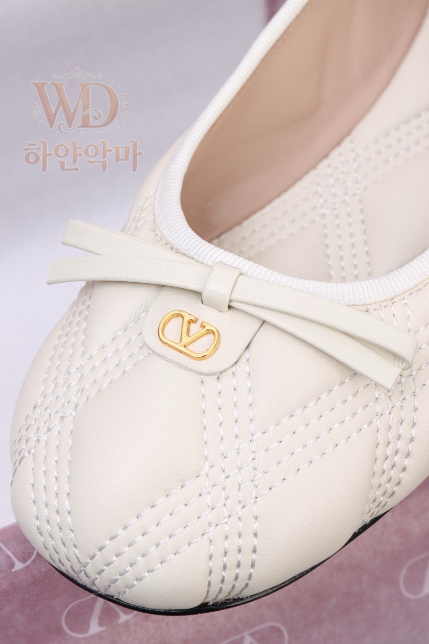 발렌티노발레플랫슈즈-하얀악마-18.jpg