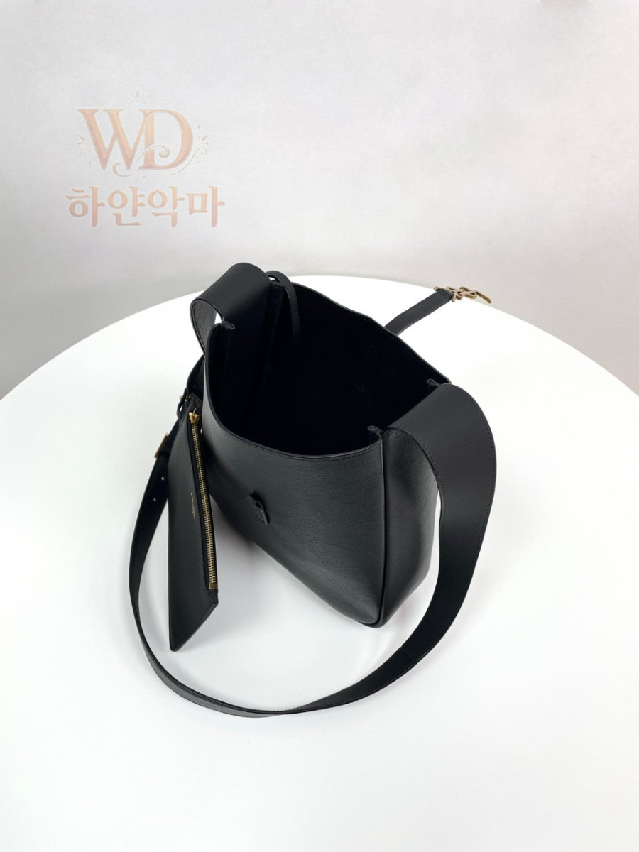 생로랑LE5A7-하얀악마-9.jpg