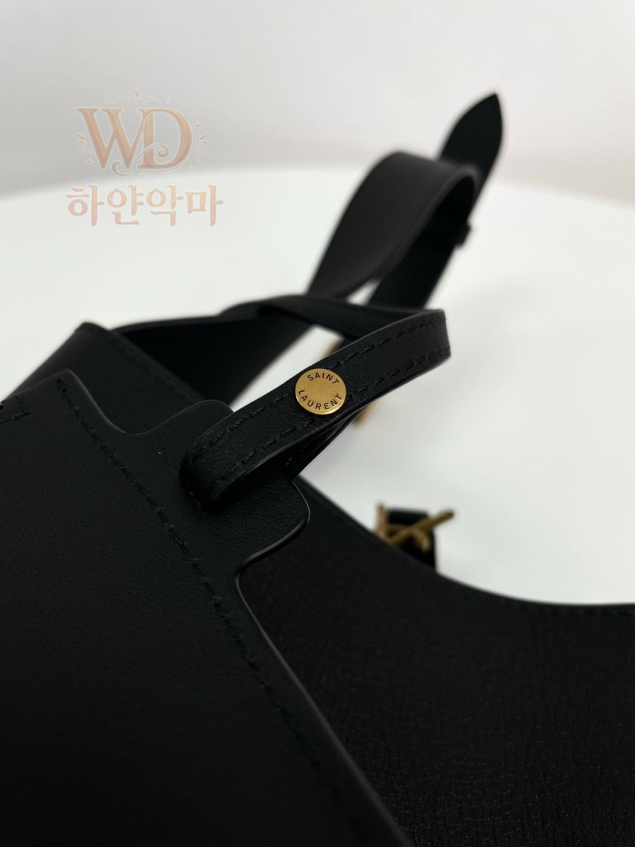 생로랑LE5A7-하얀악마-13.jpg