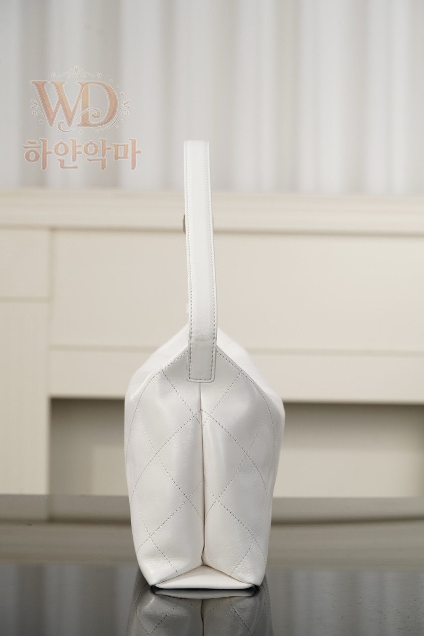 샤넬맥시호보백-하얀악마-6.jpg